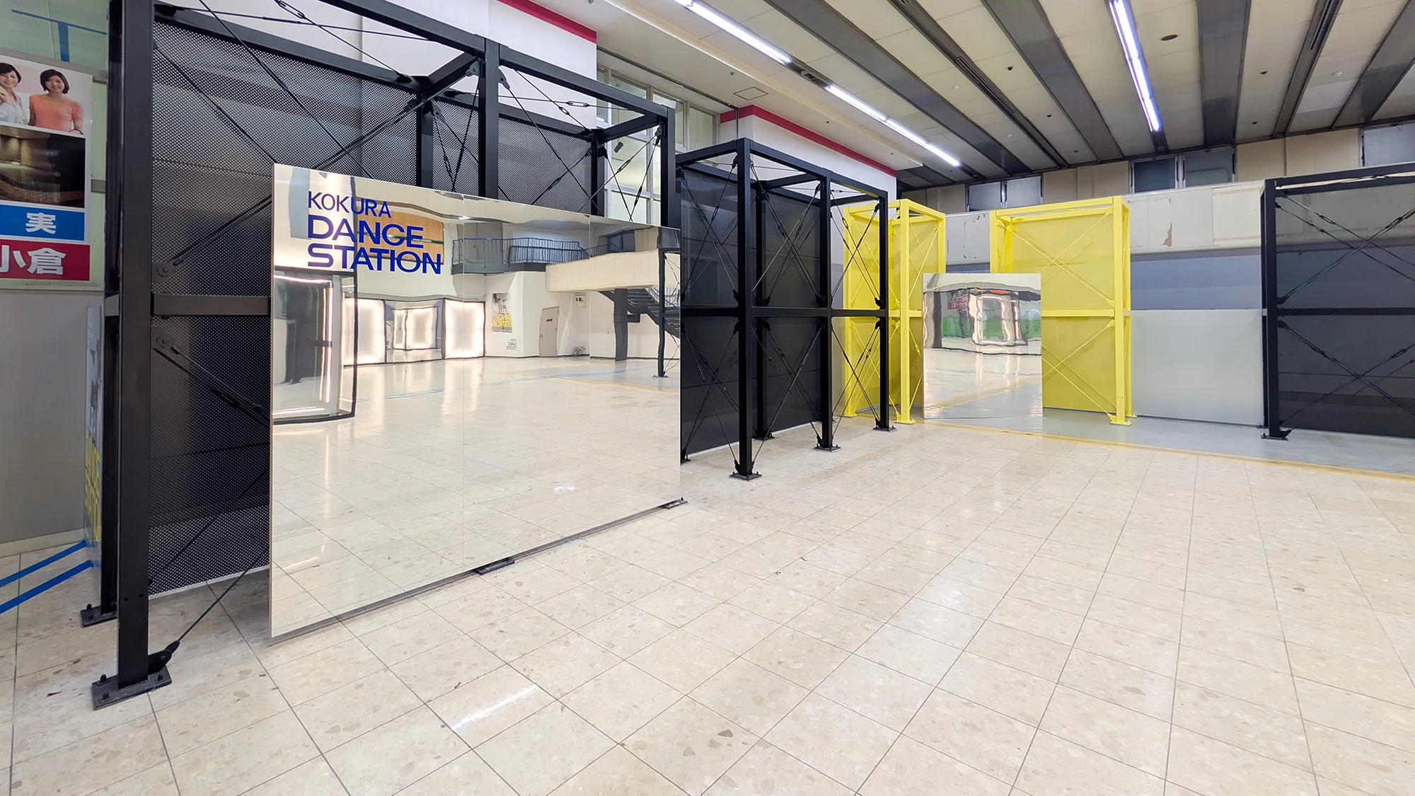 KOKURA DANCE STATIONの空間（内観）